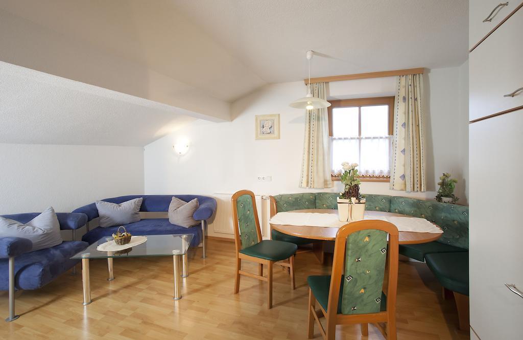 Ferienbauernhof Wendlshof Villa Längenfeld Room photo